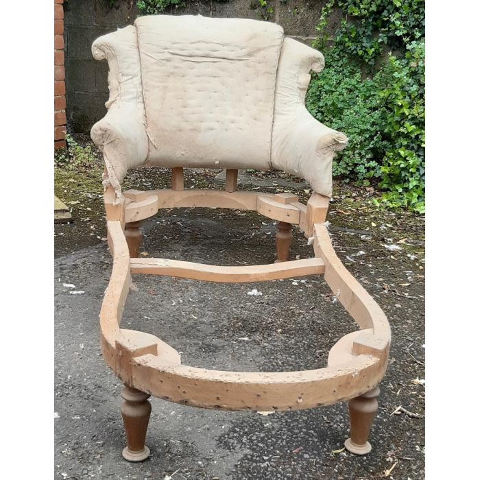 Victorian Daybed front.jpg